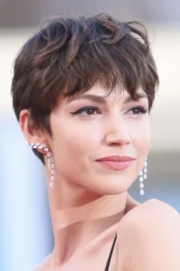 Coupe pixie Ursula Corbero